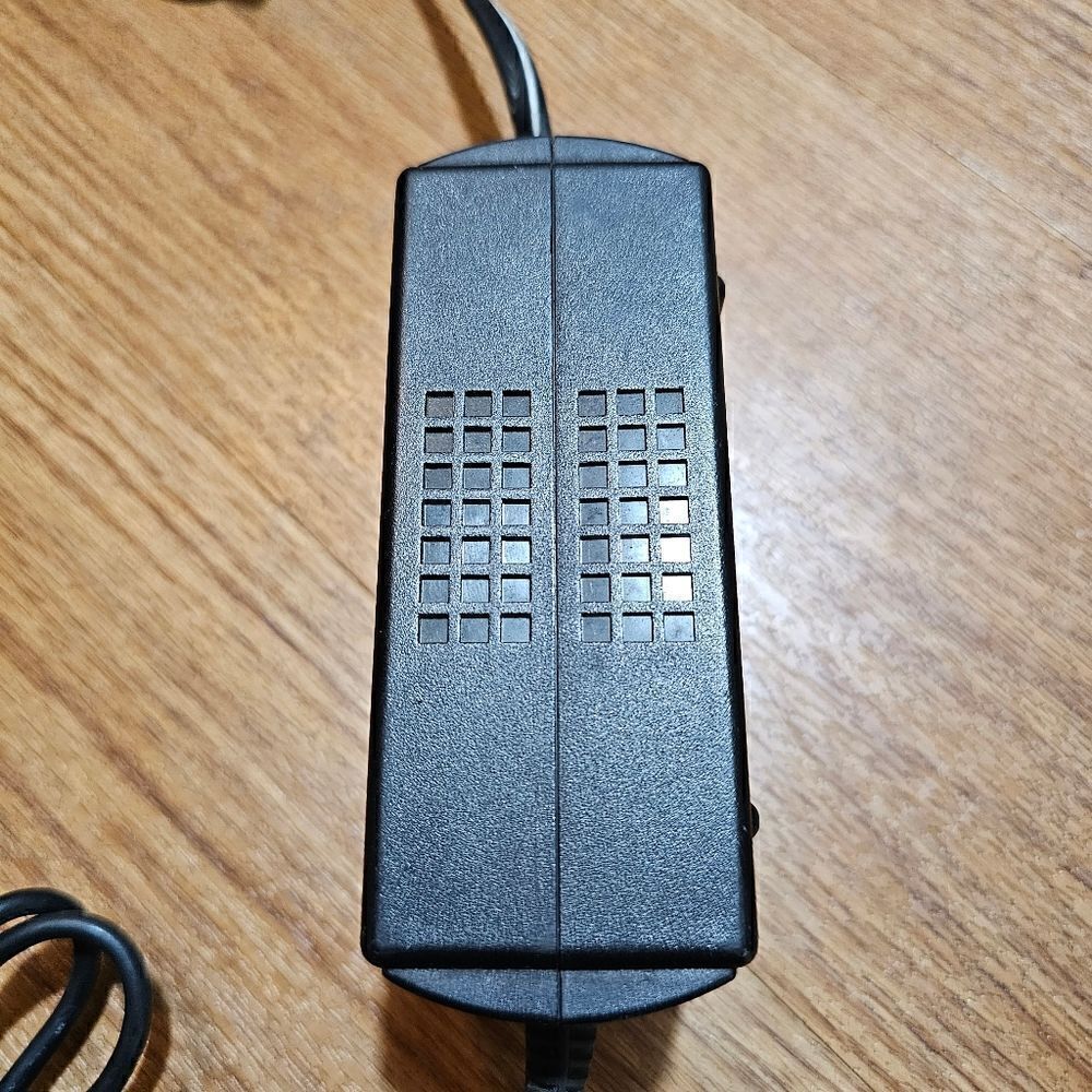 Nintendo Gamecube AC Adapter Power Supply Genuine Brand Made In Japan Excellent - Picture 6 of 11